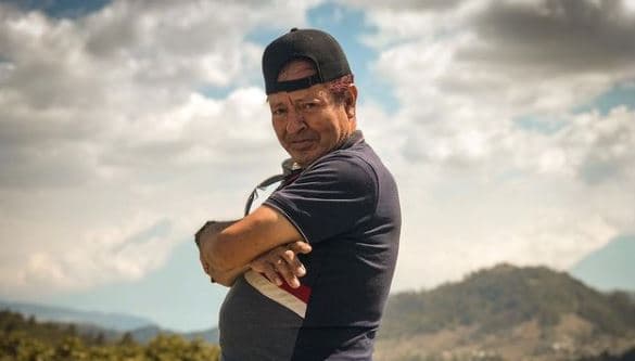 Sammy Pérez posando