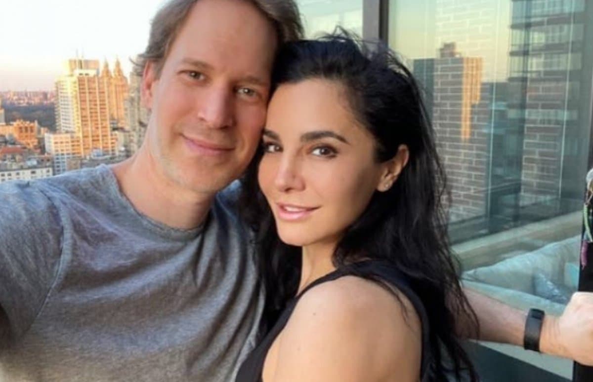 Martha Higareda fue novia del productor David Korins.