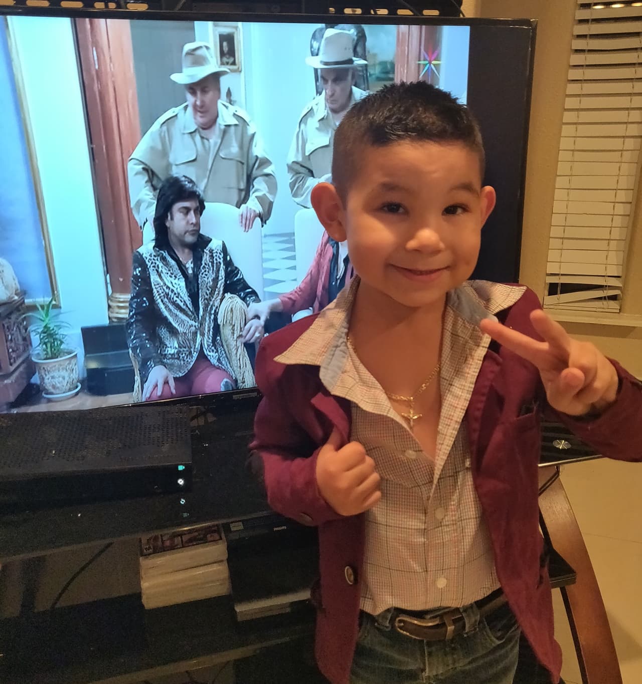 el pequeño Damián es fan de Nosotros los guapos.