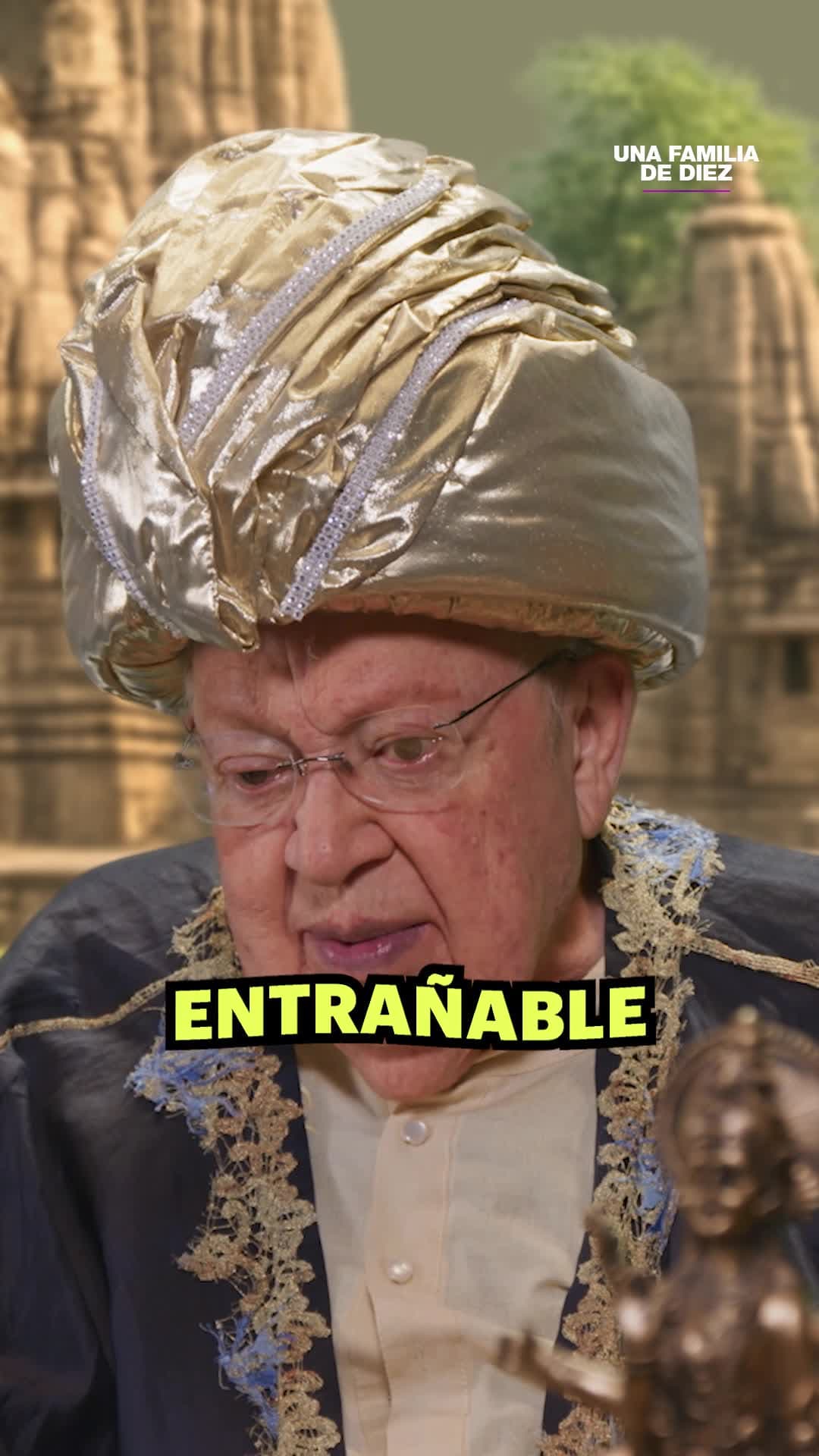 El abuelo sigue haciendo de las suyas desde la India