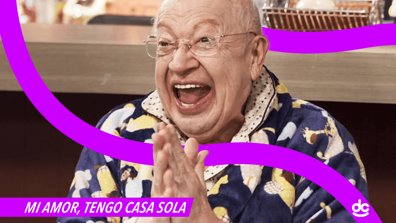 Don Arnoldo se la pasa de lujo solito en su casa.