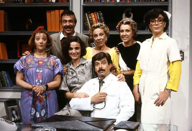 Hace treinta años, a finales de la década de 1980 y principios de los años 90, El Dr Cándido Pérez hizo reir a los televidentens mexicanos que hoy tienen una nuva versión en la que 
<b>Jorge Ortiz de Pinedo</b> le pasó la estafeta a Arath de la Torre, pero en esta ocasión recordaremos a las actrices de la versión original que ya fallecieron.