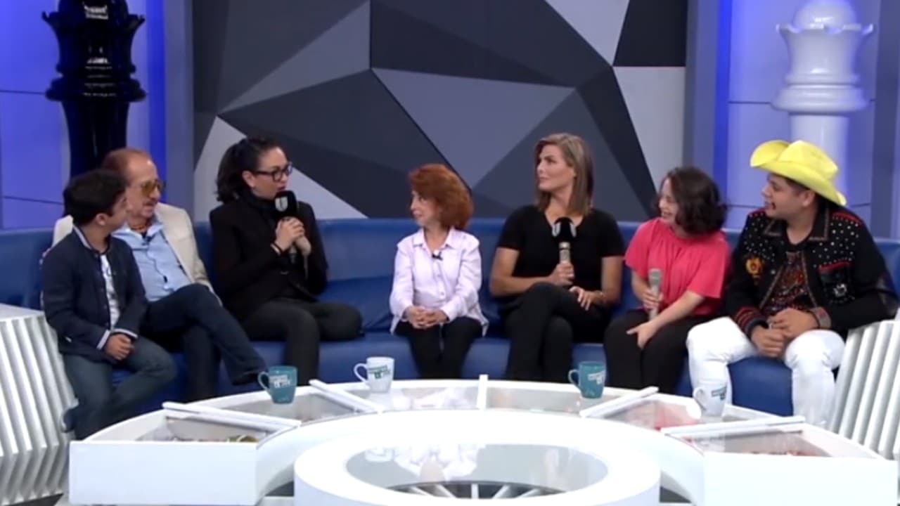 María Elena Saldaña "La Güereja" tiene dos hijos, Felipe y María Belén.