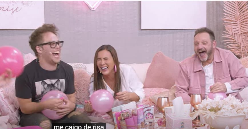 "Pinky Promise" tuvo invitados especiales.
