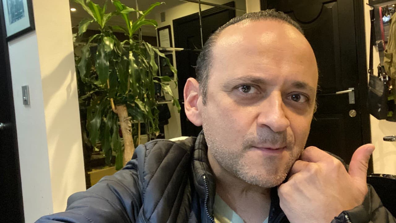 Lalo España denuncia acoso: "Pido respeto, no es normal que tengan mi número"