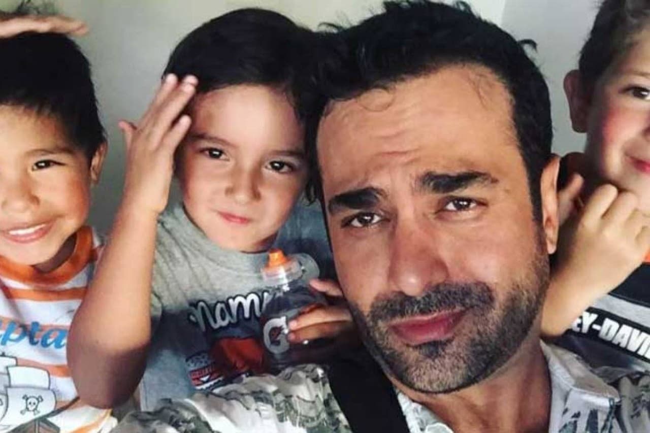 Ariel Miramontes tiene tres hijos y los muestra en sus redes sociales.