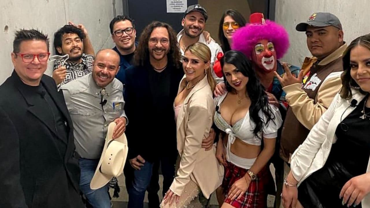 Escorpión Dorado y más comediantes estuvieron en el 'Roast' de Óscar Burgos