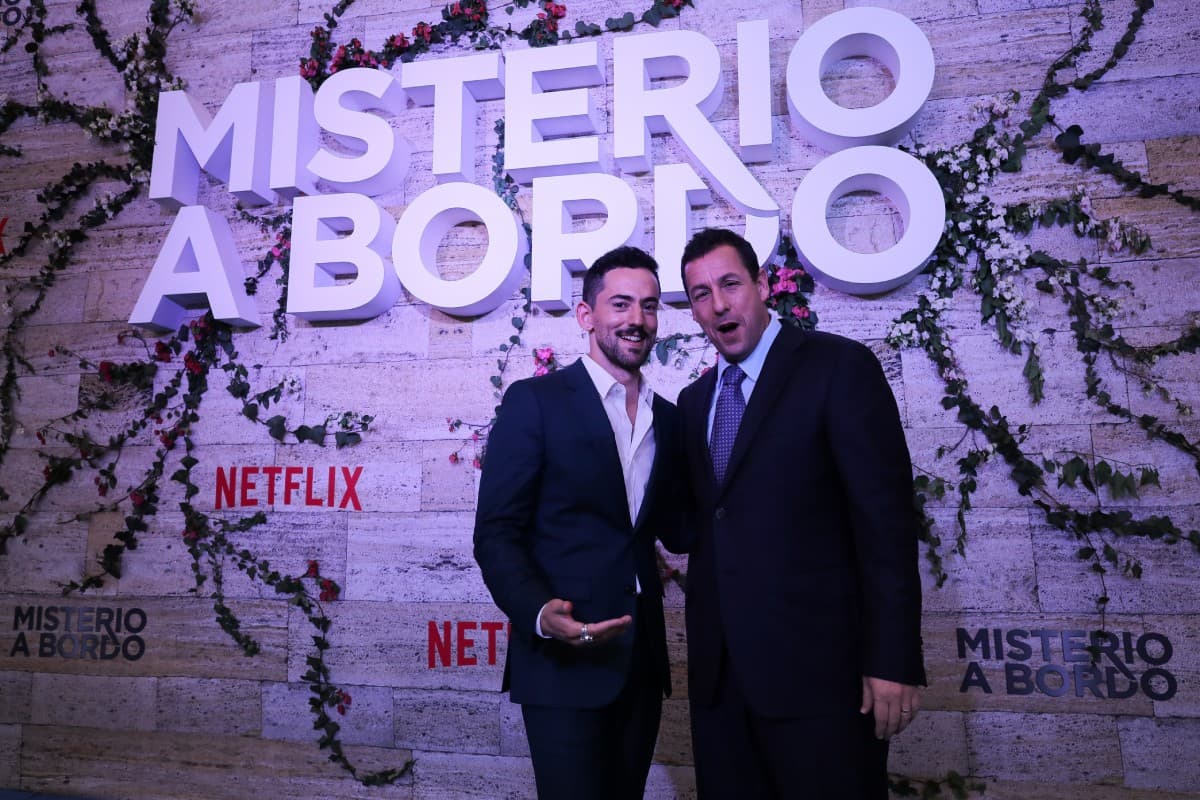 En repetidas ocasiones, Sandler ha venido a presentar sus cintas a nuestro país.