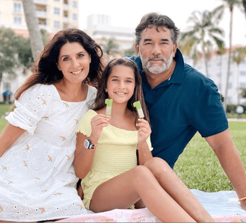 mayrin-villanueva-y-su-esposo