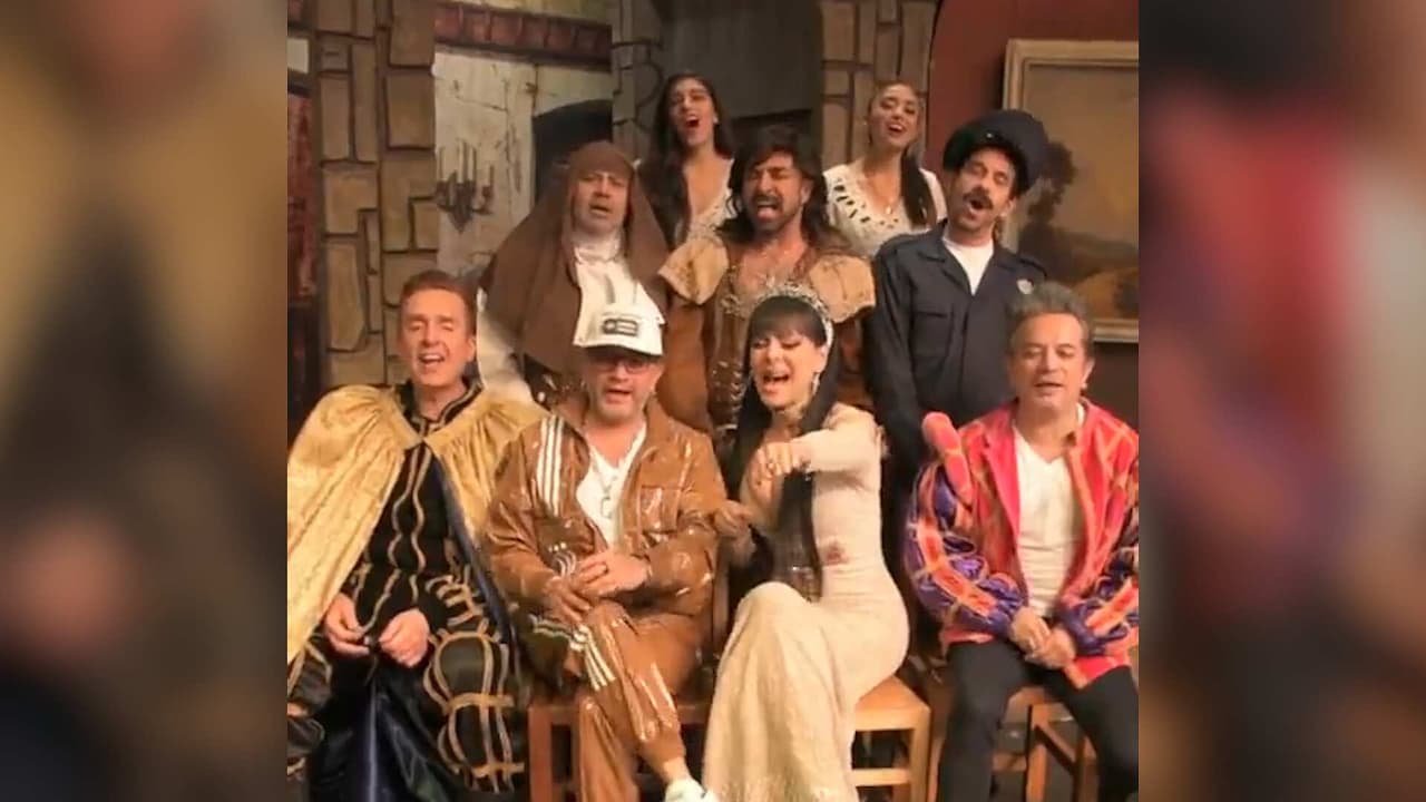 Elenco del 'Tenorio Cómico' y su intento por cantar éxito de Lady Gaga