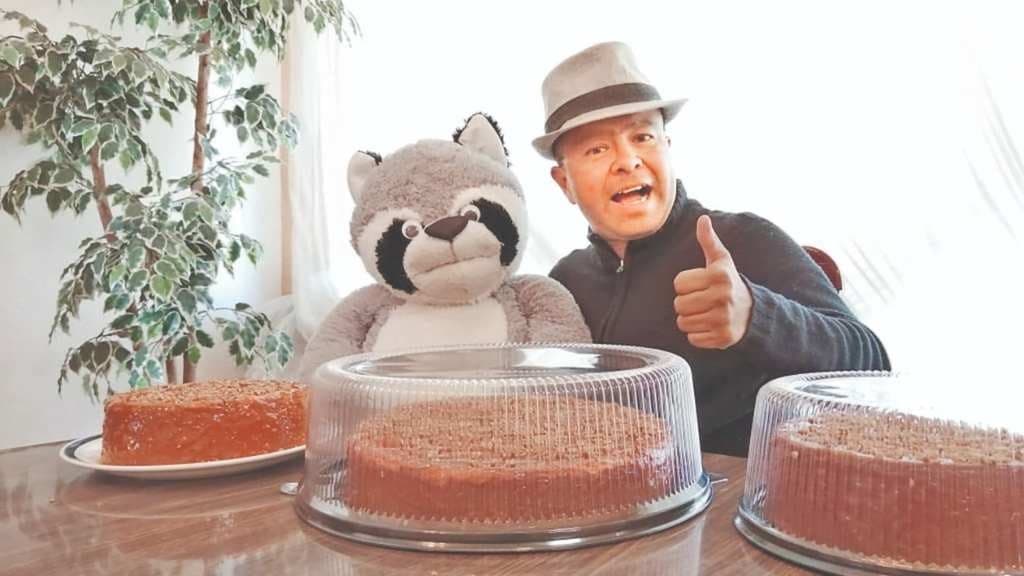 El mago Rody ahora vende pasteles