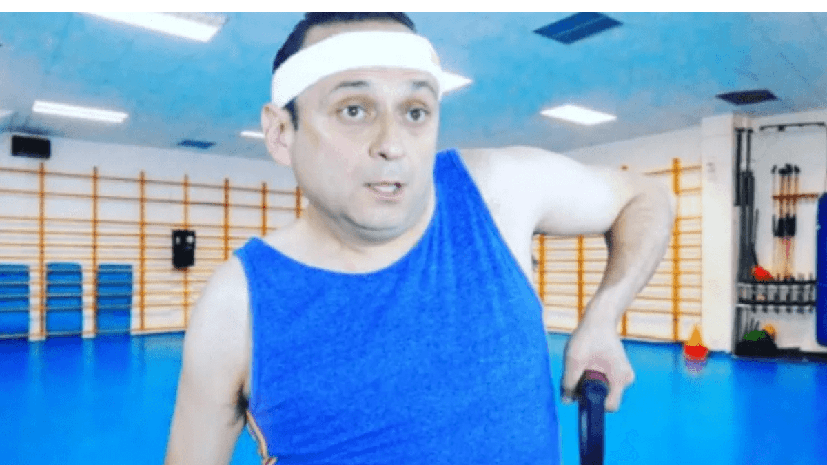 Eduardo España no es quien dice ser