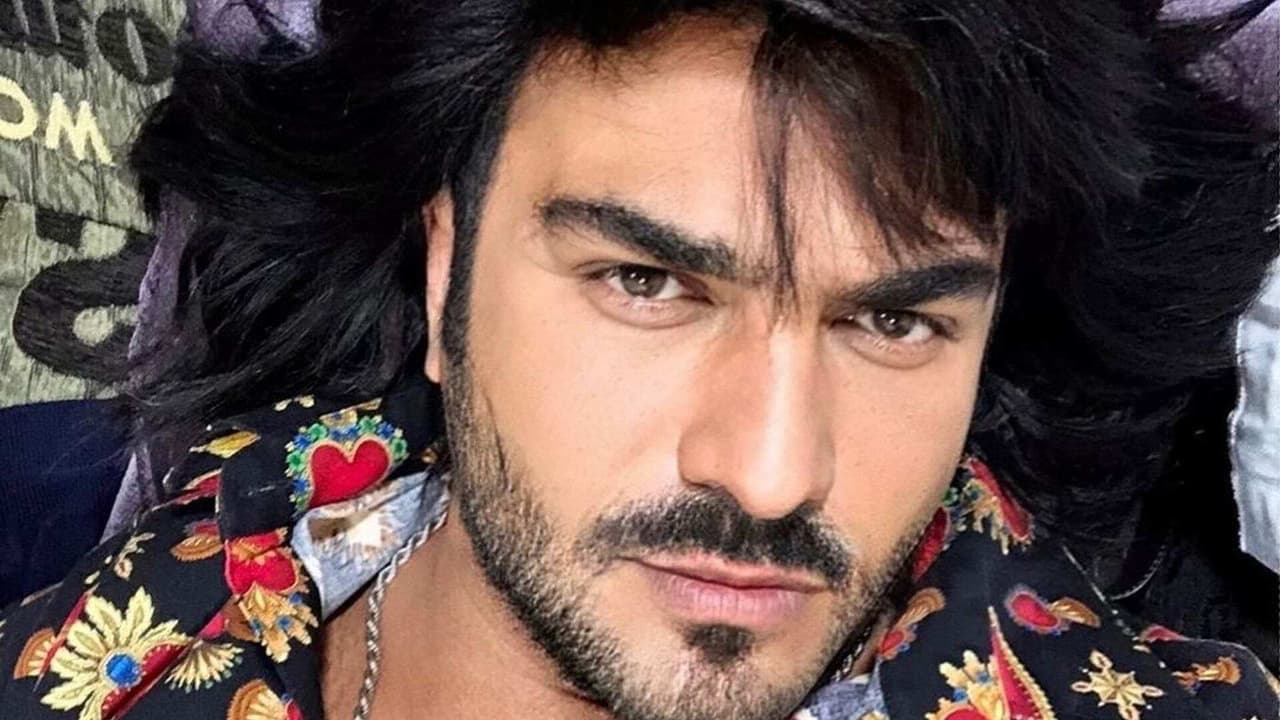 Albertano se queda ‘tuerto’ para contar gracioso chiste de gallegos