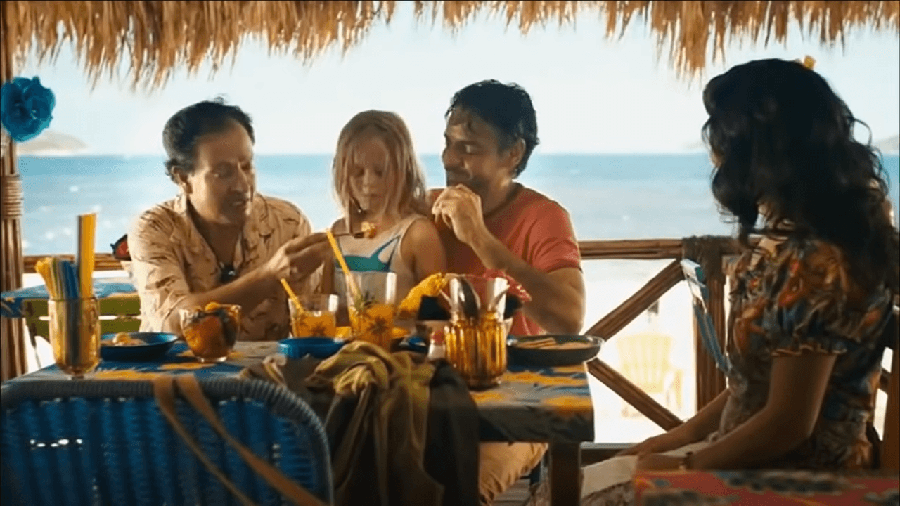 Cuando Derbez debutó como director, incluyó a Sammy en su proyecto y fue parte de 'No se aceptan devoluciones' (2013), en esa escena habla de la muerte.