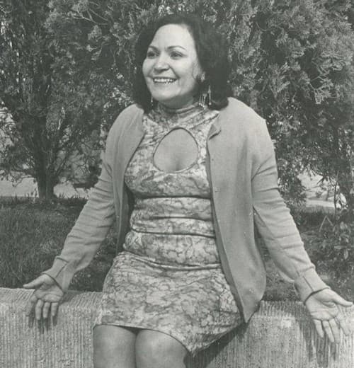 Durante años -sobre todo en los 60 y 70, Carmen Salinas fue un elemento constante en el cine, dando vida a personajes urbanos que la llevaron a ser la consentida de las grandes masas. Hoy sigue siendo relevante por sus mil y un declaraciones.
