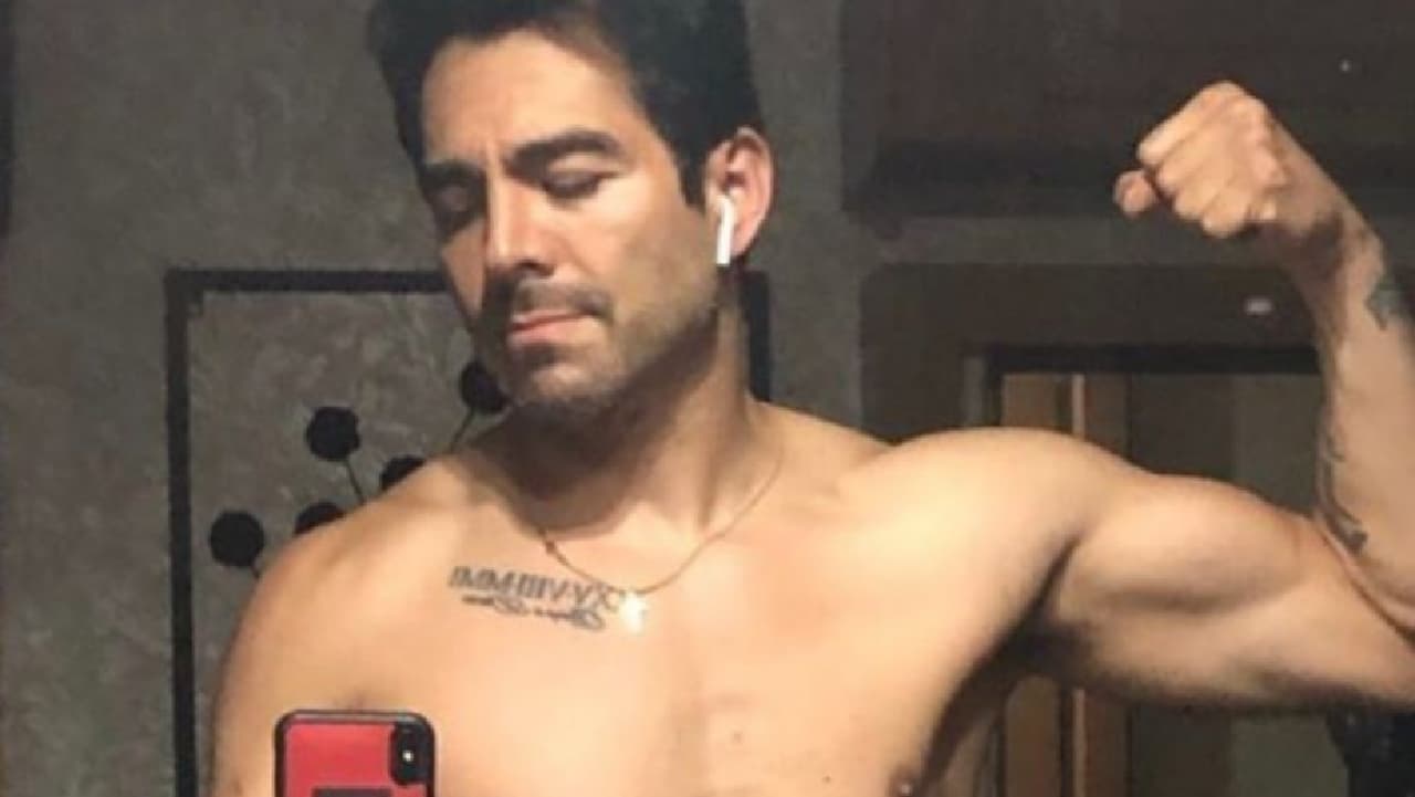 Omar Chaparro presumió su cuerpo