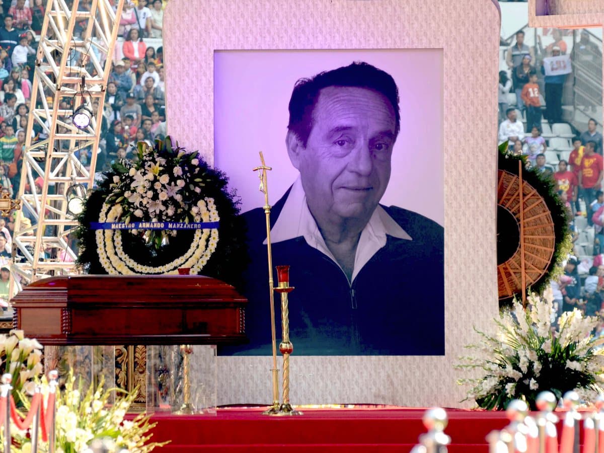 Así es la casa de Roberto Gómez Bolaños "Chespirito" que dicen que está embrujada