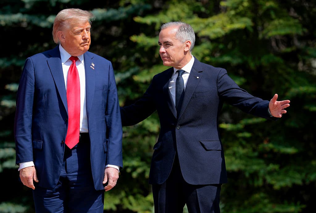 En sus guerras comerciales, Trump retoma las amenazas a Canadá por responder a sus aranceles y el supuesto tráfico de fentanilo