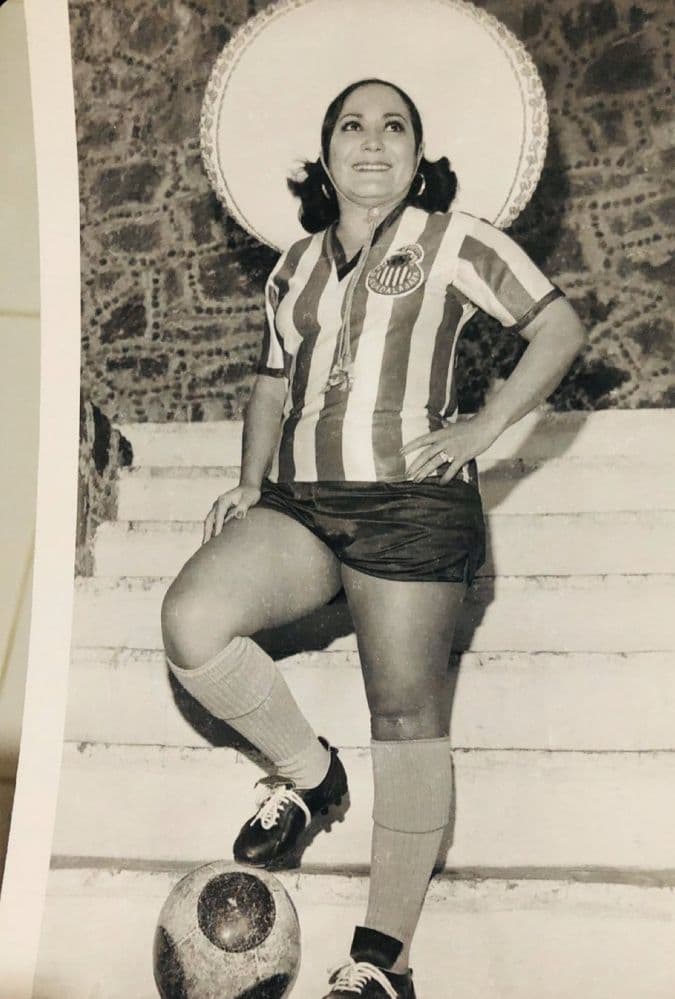 carmen-salinas-uniforme-del-chivas