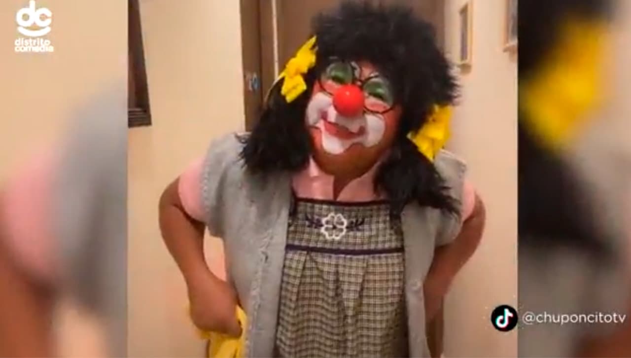 ¿Doña Lucha es usted? Chuponcito te invita a quedarte en tu casa