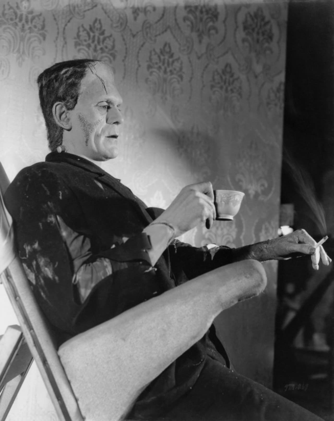 Frankenstein tiene que tomar un descanso con un té