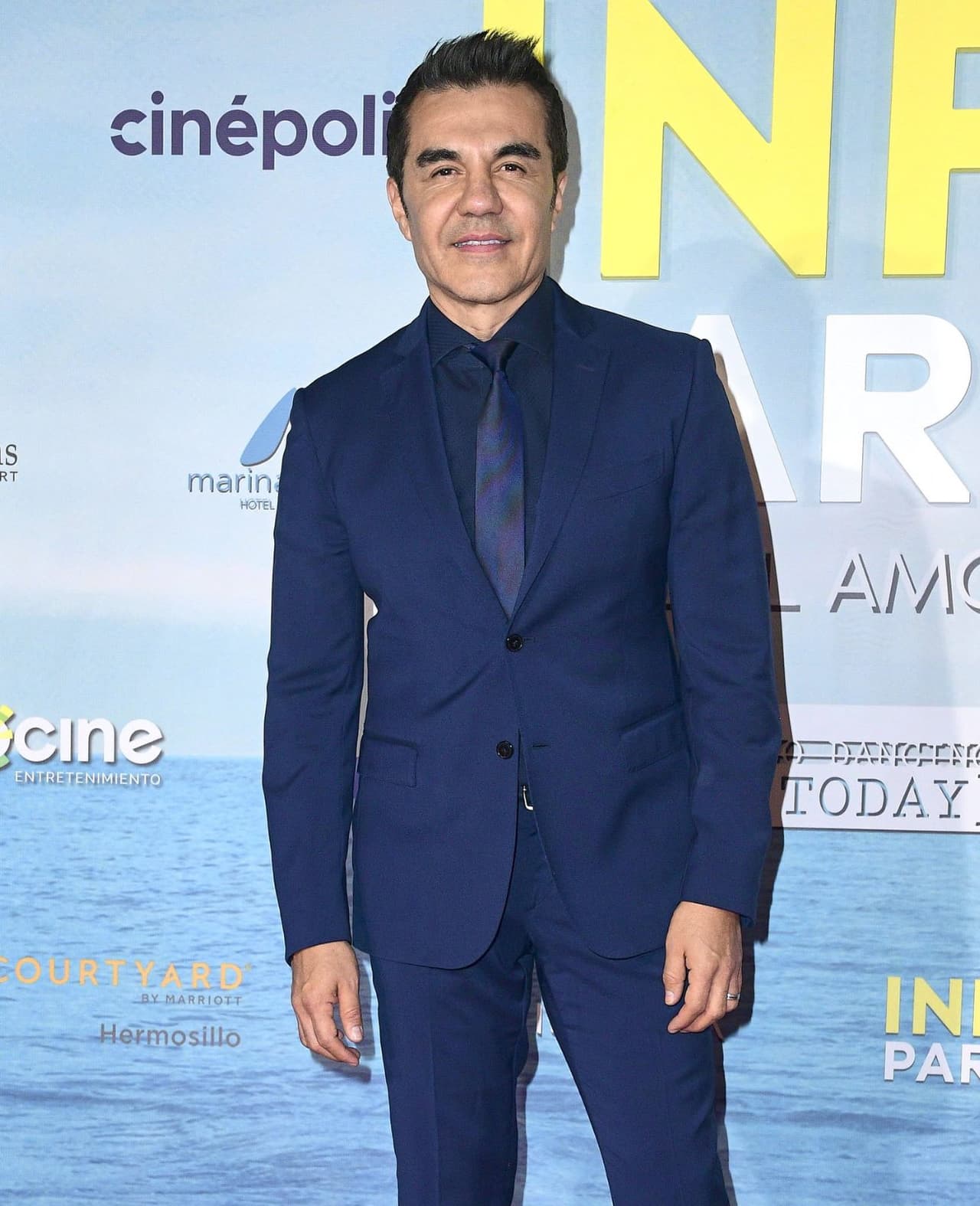 Adrián Uribe protagonizará la versión mexicana de "Casado y con Hijos"