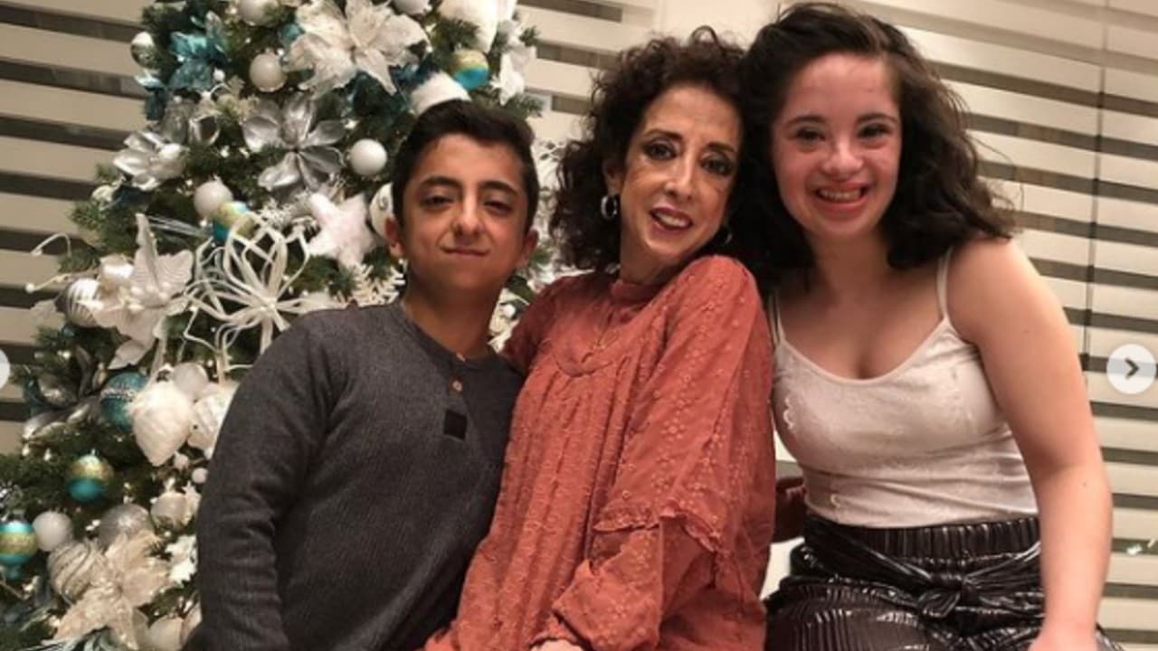 María Elena Saldaña tiene dos hijos, María Belén de 23 y Felipe de 20.