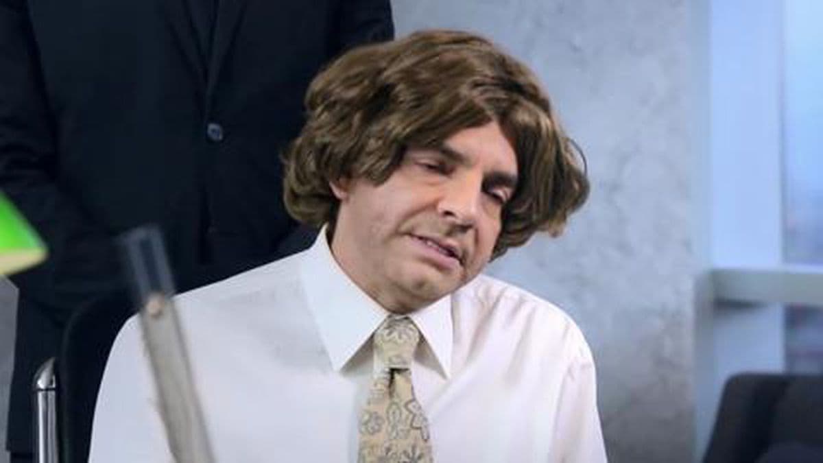 ct-hoy-8576722-el-sketch-de-eugenio-derbez-con-eloy-gameno-y-donald-trump