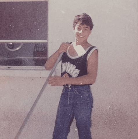 Omar Chaparro publicó una foto de cuando iba en secundaria