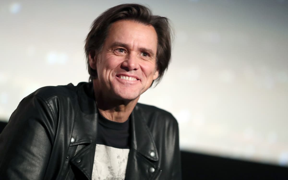 Jim Carrey celebra su cumpleaños 60 con video que se hace viral