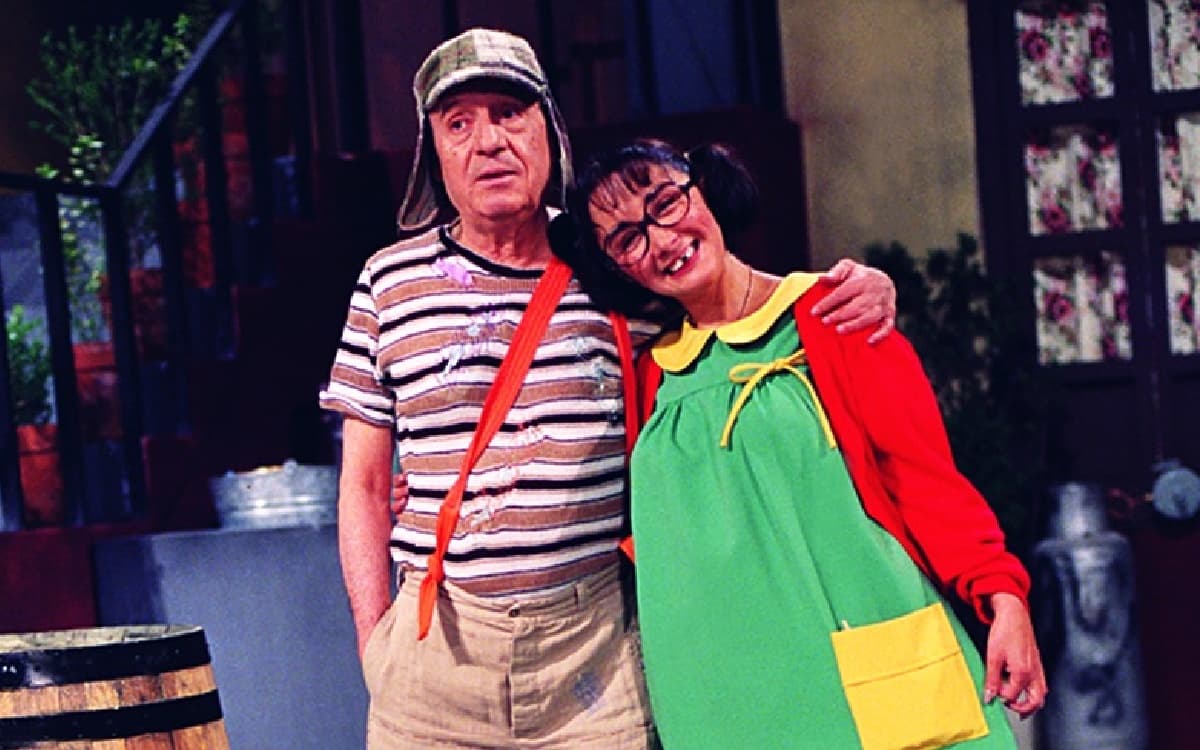 Roberto Gómez Bolaños y De La Nieves en el set.