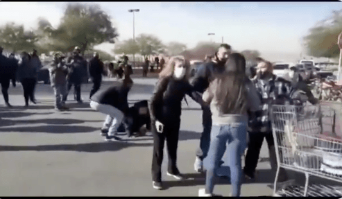 Pelea por pasteles en Chihuahua