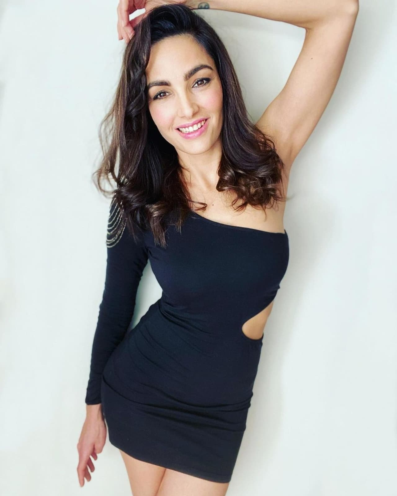 Conoce a la actriz, Itahisa Machado, quien da vida a "Karime" en 40 y 20.