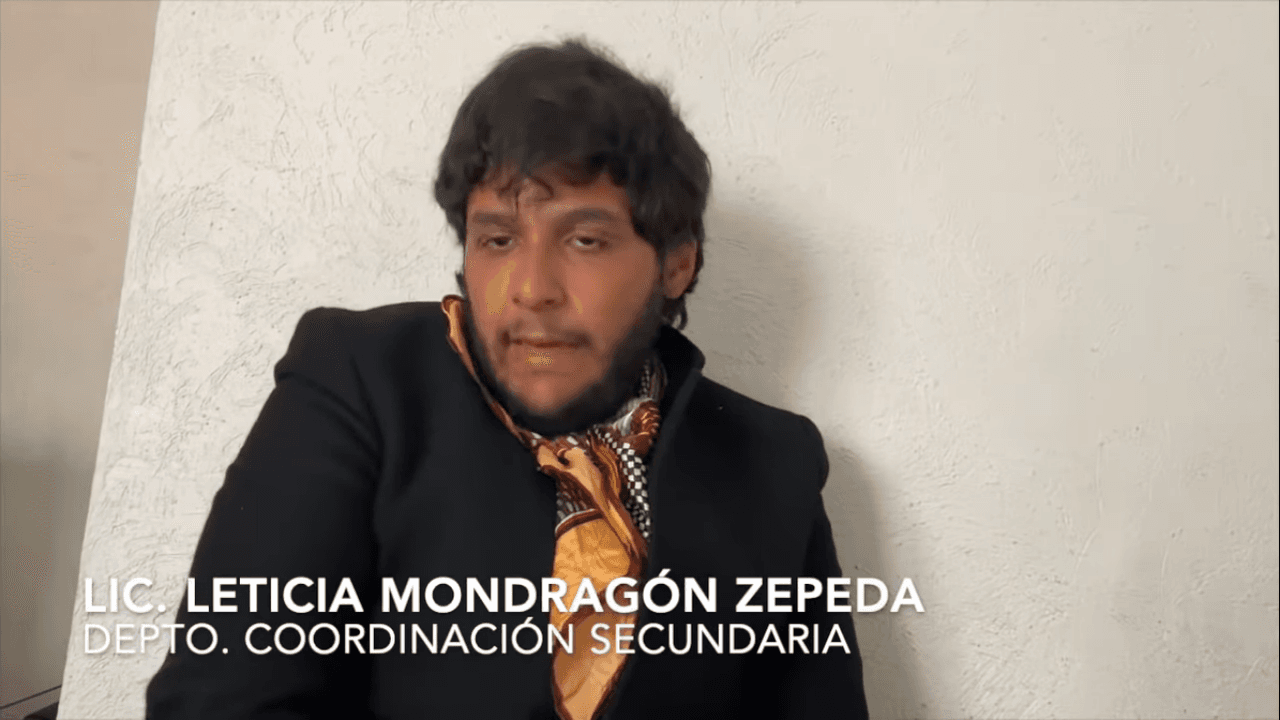 Paco de Miguel como Leticia Mondragon