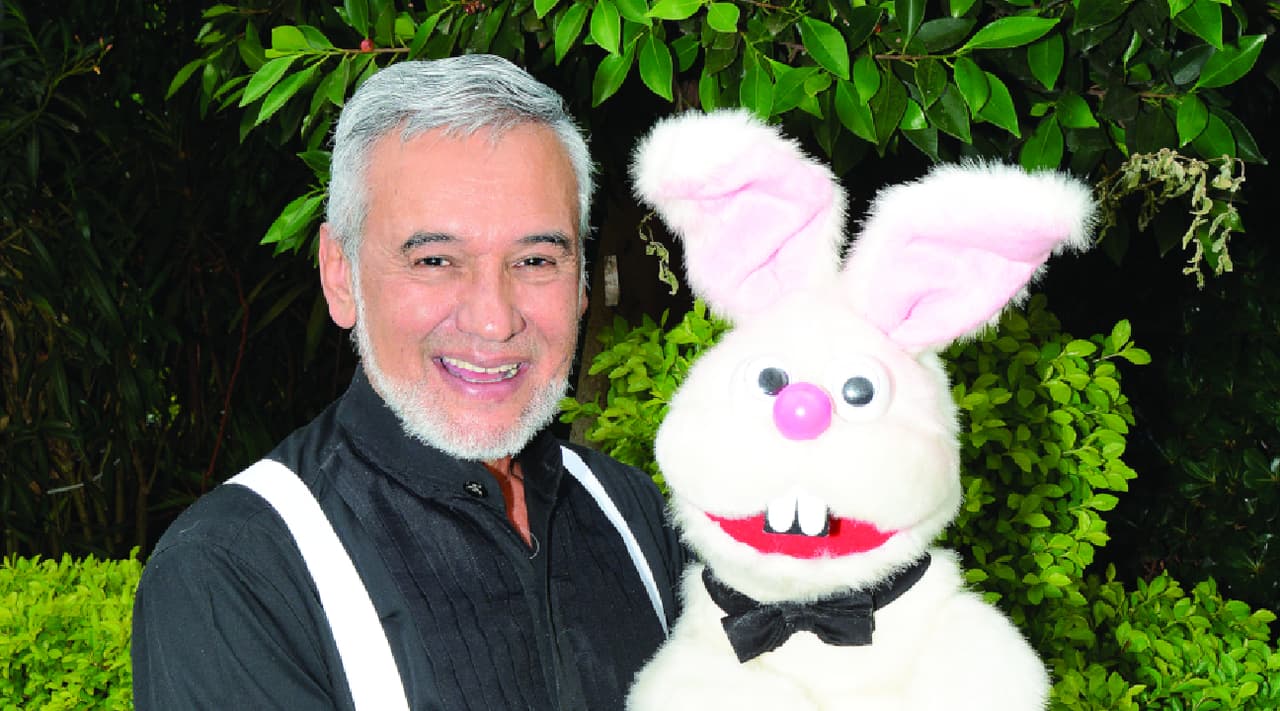 El mago Frank y el Conejo Blas