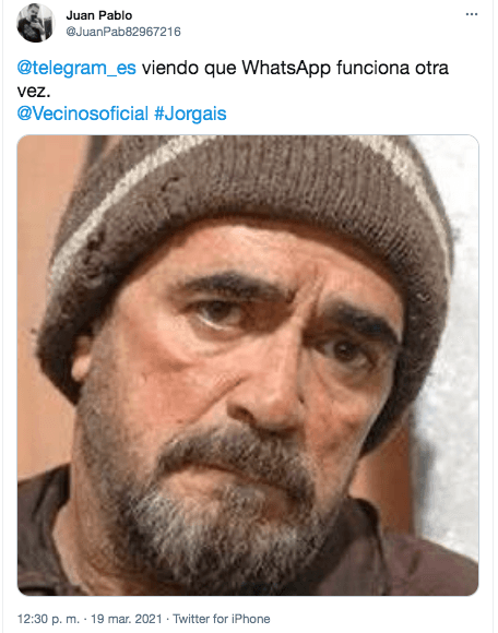 meme sobre caída whatsapp