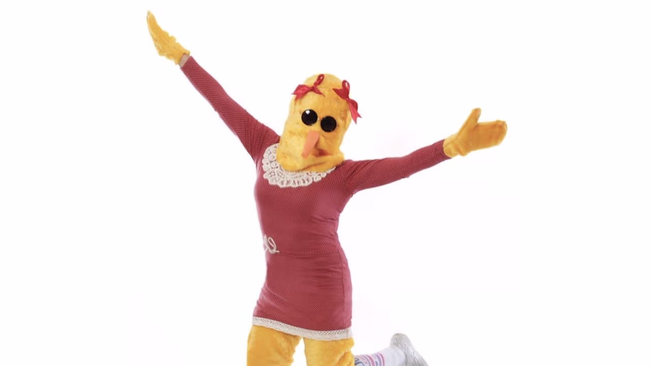 ¿Quién fue la primera Pájara Peggy? | Shows Personajes | Distrito Comedia