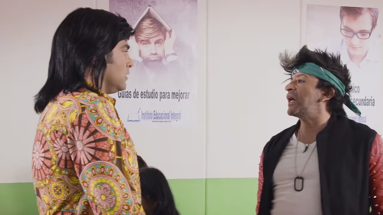 Albertano y el Vítor regresan a la escuela y los molesta un